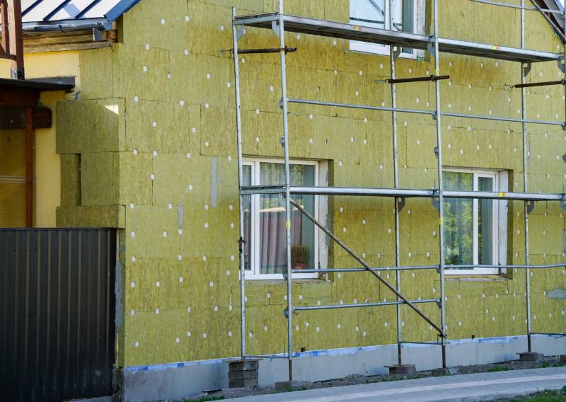 Isolation mur extérieur de la maison pour avoir un isolant thermique et faire des économies d'énergies à Mérignac