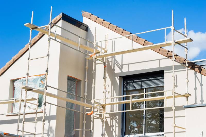 Entreprise Isolation à Bruges pour projet de rénover le faîtage de maison